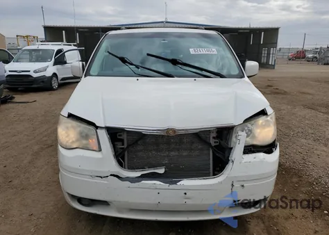 2008 Chrysler Town & Country Touring из США, поврежденный, VIN 2A8HR54P38R671539